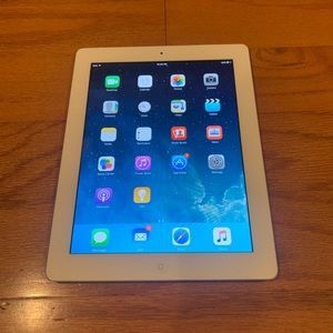 Apple iPad 2 w/ smart case